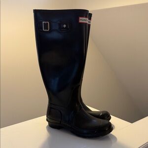 Hunter Womens Black Rain Boots PLUS Hunter Rubber Care Kit FREE